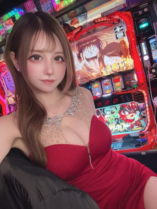 【画像】最近の女パチ◯コ演者さん、さすがに土下座だったｗｗｗｗｗ