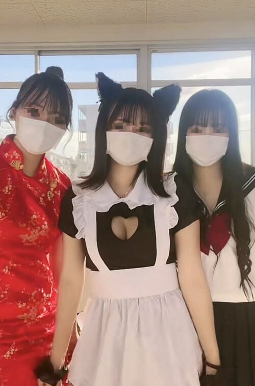 【画像】女子高生さん「文化祭でエロいコスプレしてみたｗ」
