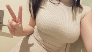 【画像あり】同僚女のおっぱいが主張しすぎなんだけどwwwのアイキャッチ画像