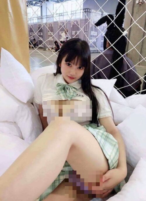 【小尤奈】男をダメにする身体を持つコスプレイヤーがこちらｗｗ