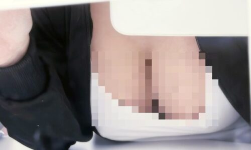 【女神降臨】ちょｗｗ私の胸キレイすぎなんだけど見てｗｗｗｗ