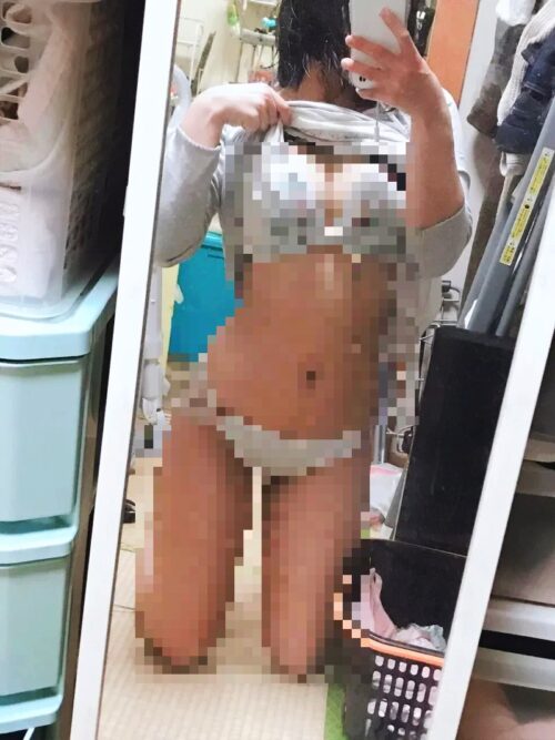 【一青ちゃん。】裏垢女子、陰キャな見た目に反して身体の主張が激しめｗ