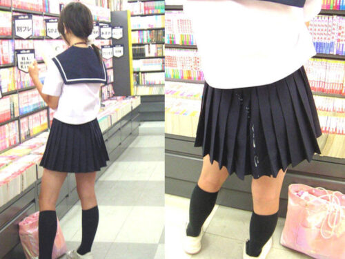 【悲報】女子学生の制服に謎の液体がぶっかけられる事件発生…