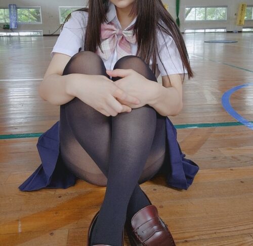 【画像】グラドルさん、水着が食い込みすぎて見えてしまうｗｗｗｗｗｗ