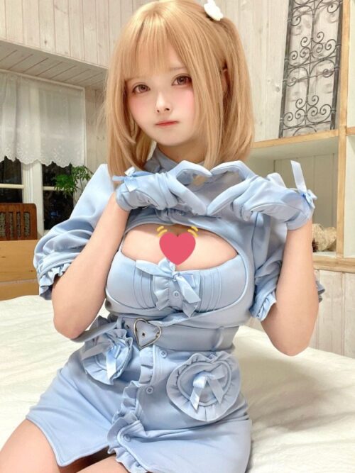 【すずら☘️】コスプレイヤーさん、イタリア王家のパーティーに招待される