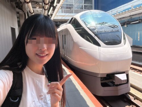 【悲報】撮り鉄男さん、同一趣味の女子にすら拒絶される