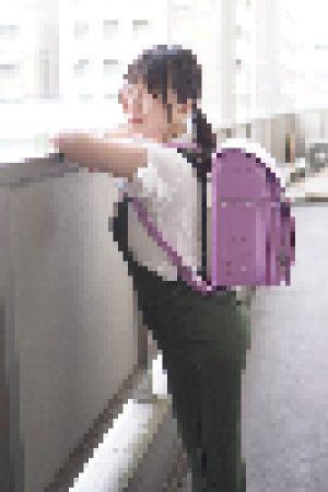 【画像】本物の女子小学生にしか見えない合法ロリGカップが発見される