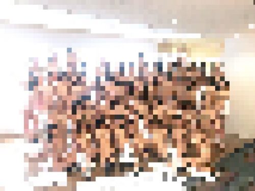 【画像】この女たちと1年間この部屋で過ごして射精しなかったら10億円