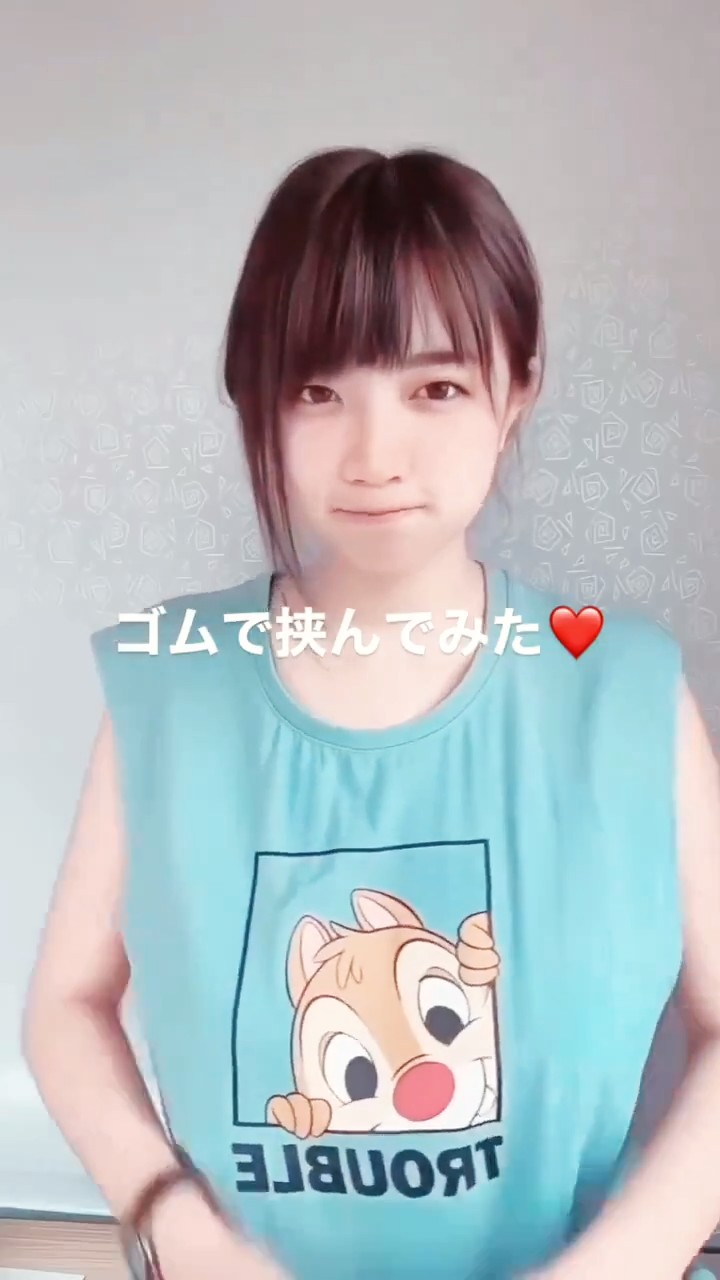【動画】JKさん「ゴムでおっぱいを挟んでみた❤」