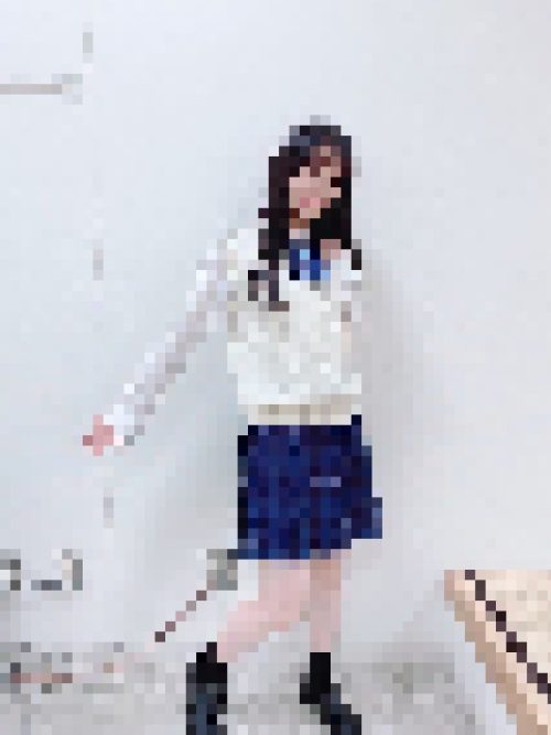 【画像】アイドルさん(18)、度を超えたおっぱいアピールをしてしまう…