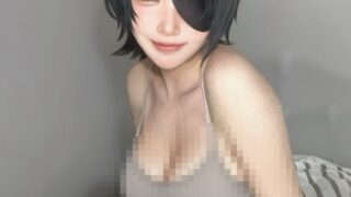 【画像】爆乳コスプレイヤーさん、おっぱいの現実を見せつけるｗｗｗのアイキャッチ画像
