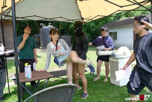 【画像】SODの女子社員さん、研修中にさりげなくエッチｗ
