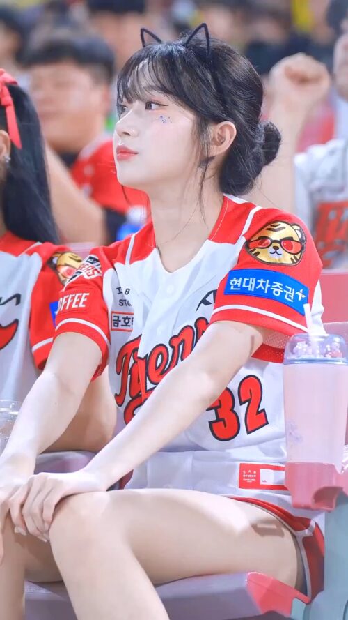 【動画あり】🇹🇼台韓チア、とんでもなくエッチ🇰🇷