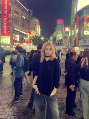 【画像】ロシアのエルフ(16歳)、ゴブリン島に上陸WWWWWWWW