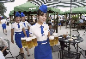 【画像】北朝鮮のビアガール、ほぼ昭和