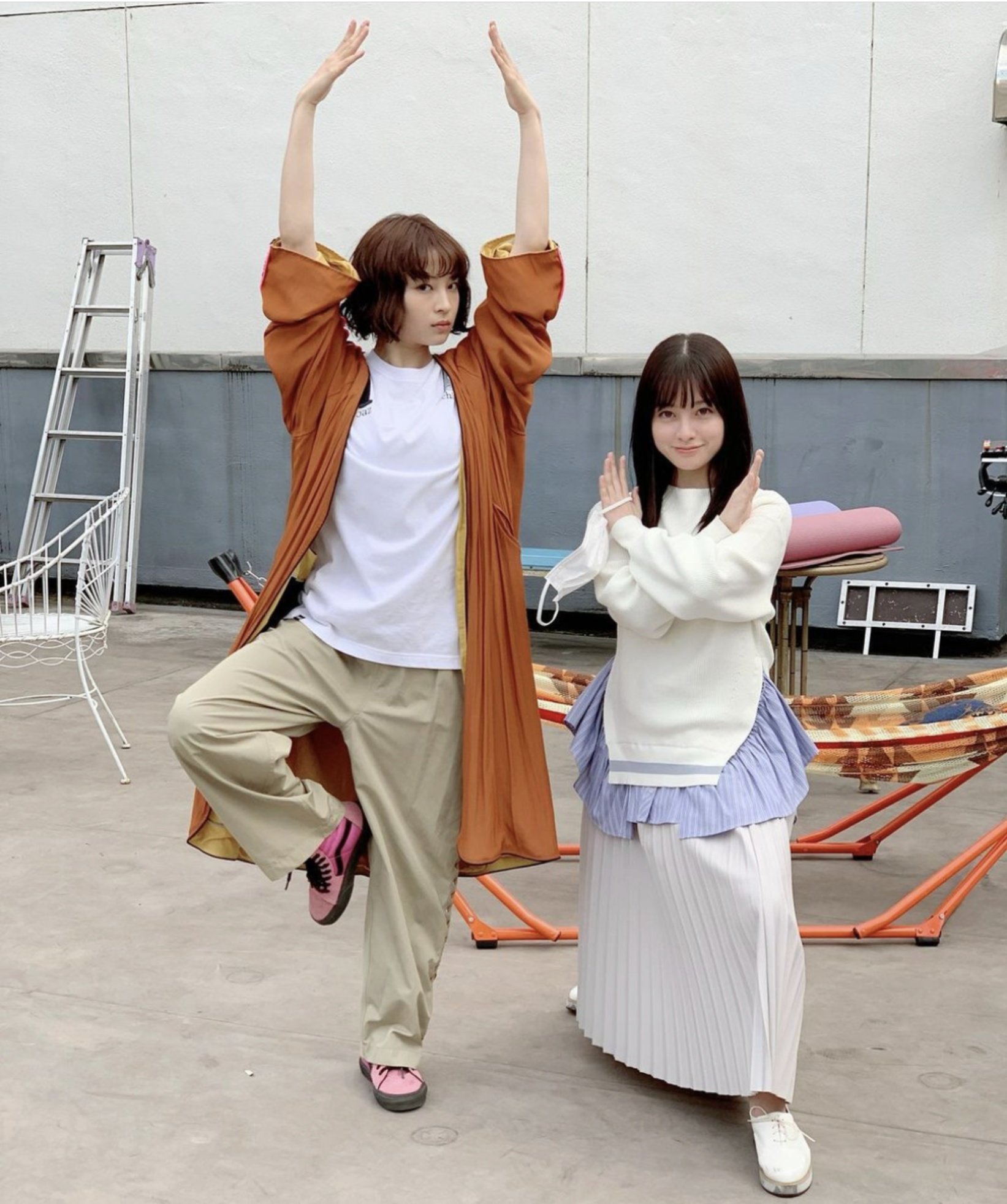 【画像】広瀬すずと橋本環奈さんのスタイルの差がヤバい。。。