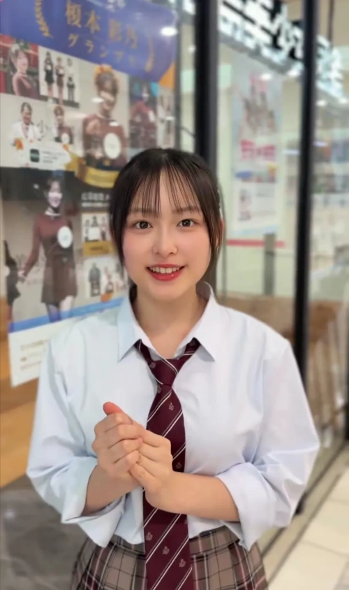 【朗報】JCアイドル(14)「水着グラビアやってみたいです！」