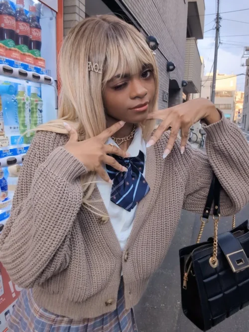 【画像】黒人の女の子「日本人は私にかわいいは正義ってよく言います💕ありがとうございます～🤗」